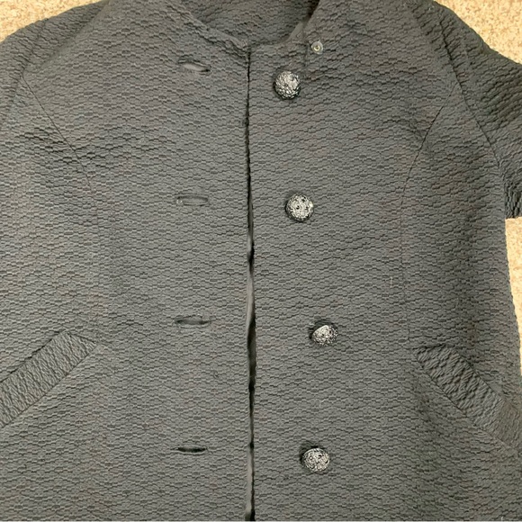 Vintage black coat with fur cuffs - Picture 9 of 14